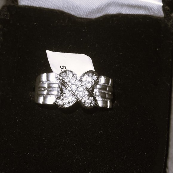 New Lady's Fashion X and Jubilee Band Ring .925 Sterling Silver - Picture 2 of 5